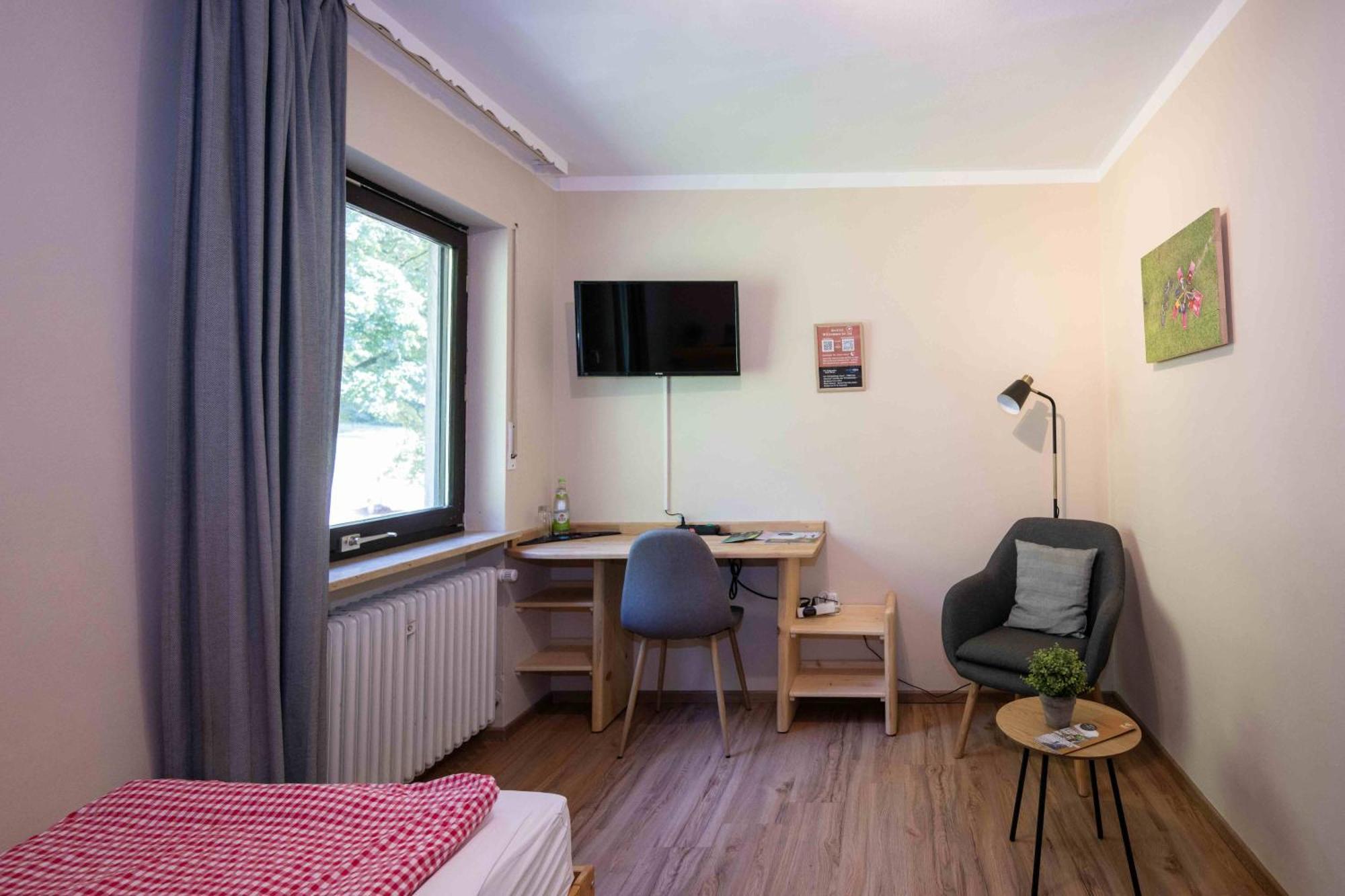 Talstation Heumoederntal Hotel Treuchtlingen Buitenkant foto